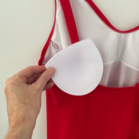 One piece with ruching - Picture 5 of 5